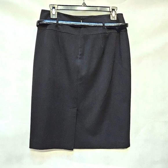 Apt. 9 Black Pencil Skirt with Belt 62% Polyester 33% Rayon 5% Spandex Size 6 - Picture 3 of 4